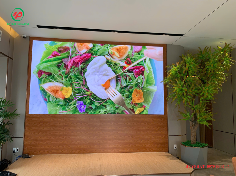 Màn hình led Sales Gallery - Giải pháp trình chiếu đột phá tại Phú Đông Sky One